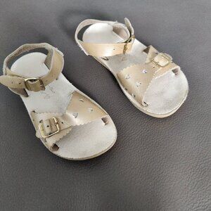 Sun-San gold Sweetheart sandals toddler size 9